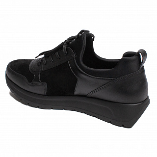 Remonte D2V00-00